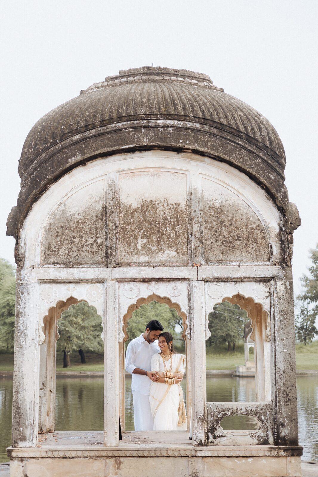 Wide view of the domed lakeside chhatri at Ganesh Bagh, Chitrakoot